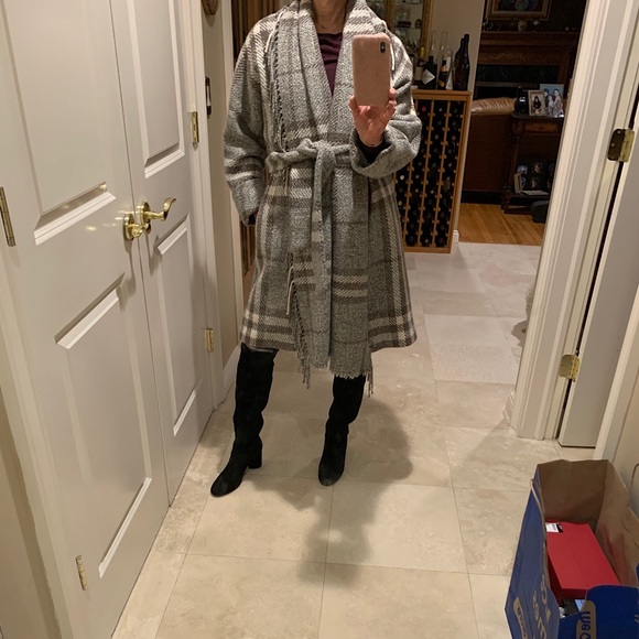 Burberry London Plaid Belted Wrap Coat  4 - Picture 9 of 11